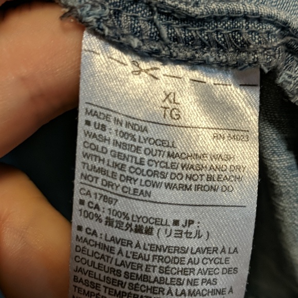 Very Soft Denim Button-Up Shirt - Picture 4 of 4